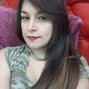 Sharavelez from bongacams