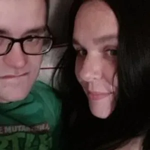 ShardsOfLove from bongacams