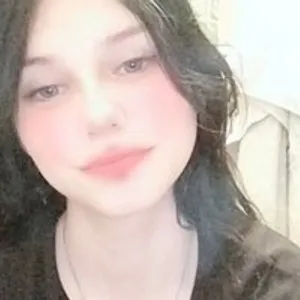 Shelly-Lili from bongacams