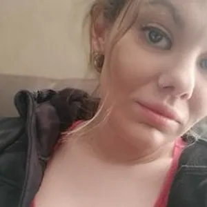 Silly24 from bongacams