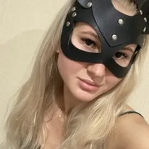 SimonaSmitt from bongacams