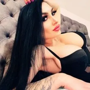 Sindydolly from bongacams