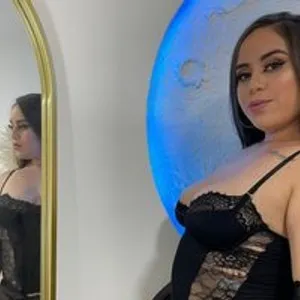 Sindyy-cute from bongacams