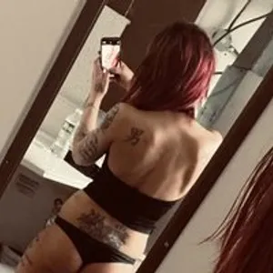 Skyy711 from bongacams