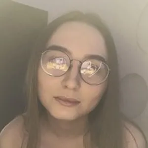 Slaaadkaya from bongacams