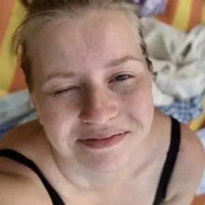 Sonya4u from bongacams