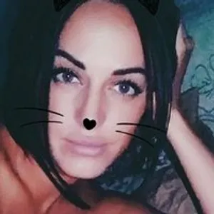 Stella011 from bongacams