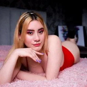 SullyLove from bongacams