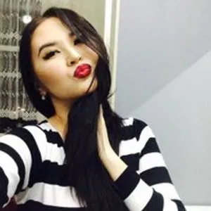 SuzukoLee from bongacams