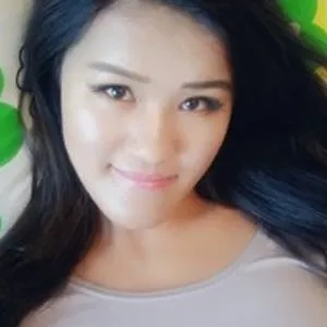 SweetNana from bongacams