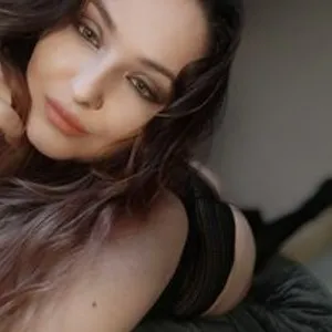 Tan-Peach from bongacams