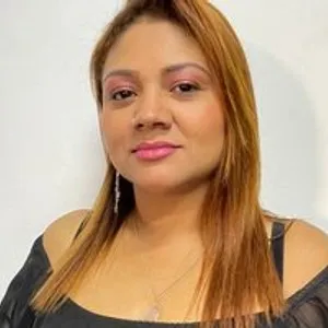 TaniaCastro from bongacams