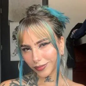 Tifannymoon from bongacams