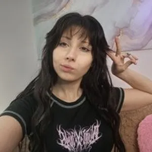 Tinablackkk from bongacams