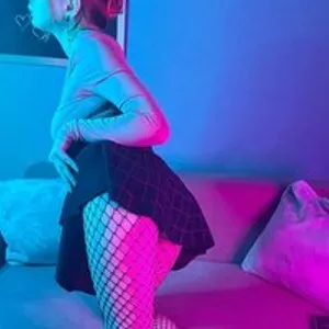 TookaYatogami from bongacams