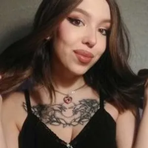 Toriholli from bongacams