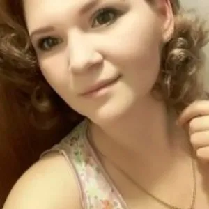 VIKA-BONG from bongacams