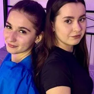 Velvet-Ladies from bongacams