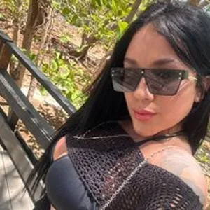 Victoria-Thom from bongacams