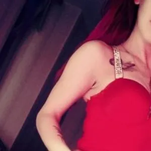 Vikkkkey from bongacams