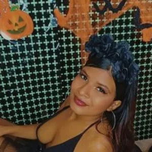 Violet-andersom from bongacams