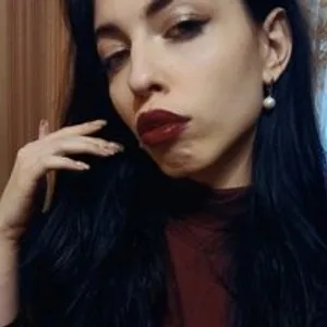 Violet-gold from bongacams