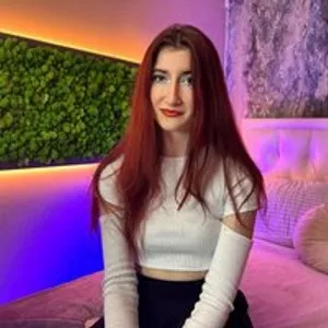 VioletBomer from bongacams