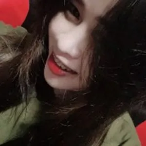 WildAndWetCum from bongacams