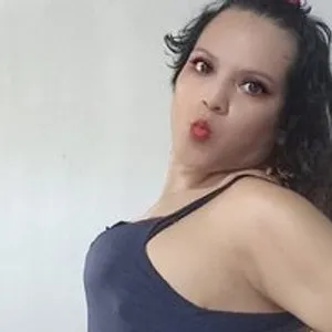 Wolfycurioso2 from bongacams