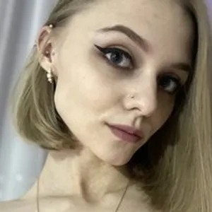 WonderFox from bongacams