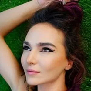 Xennn from bongacams