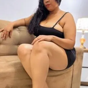 Xmaraa from bongacams