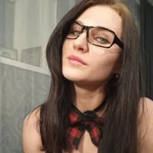 YANA-CHEATS28 from bongacams