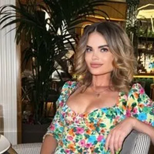 Yelena69 from bongacams