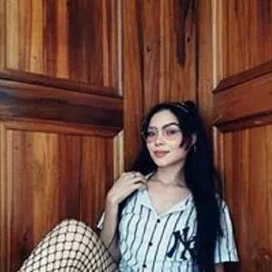 YelenaRoss from bongacams