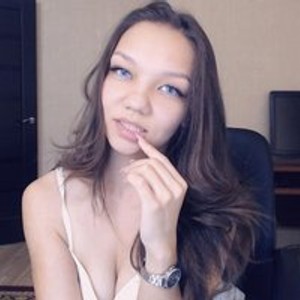 Camgirl is actually offline