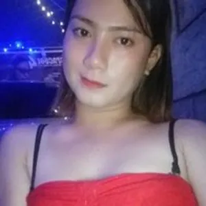 Yuriexhumble from bongacams