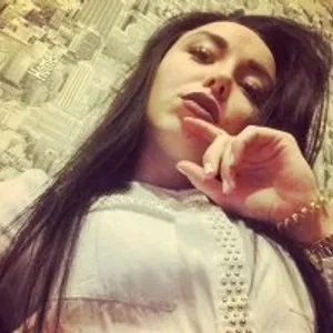 Zollina from bongacams