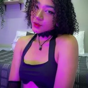 ada-queen from bongacams