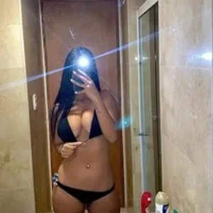 alejandra2222 from bongacams