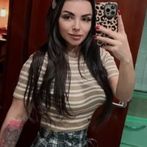 alexapeach from bongacams