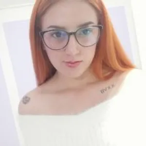 alicerose11 from bongacams