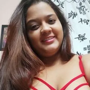 amarantahips from bongacams