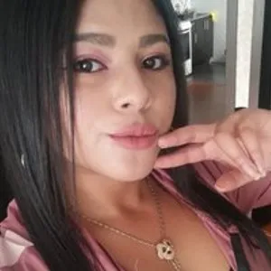 ariia-smile from bongacams