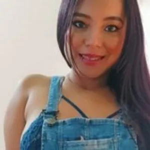 ashleyvillalo from bongacams