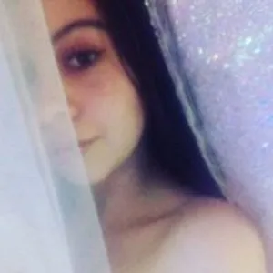 babykiaraX from bongacams