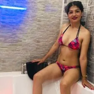 babysharlotte from bongacams