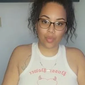 bigbeautyrose from bongacams