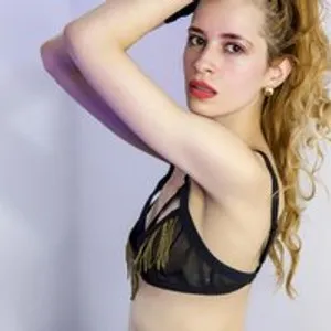 camila-Toscan from bongacams