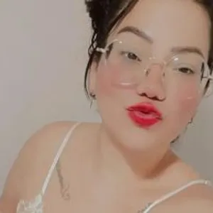 camila-queen from bongacams